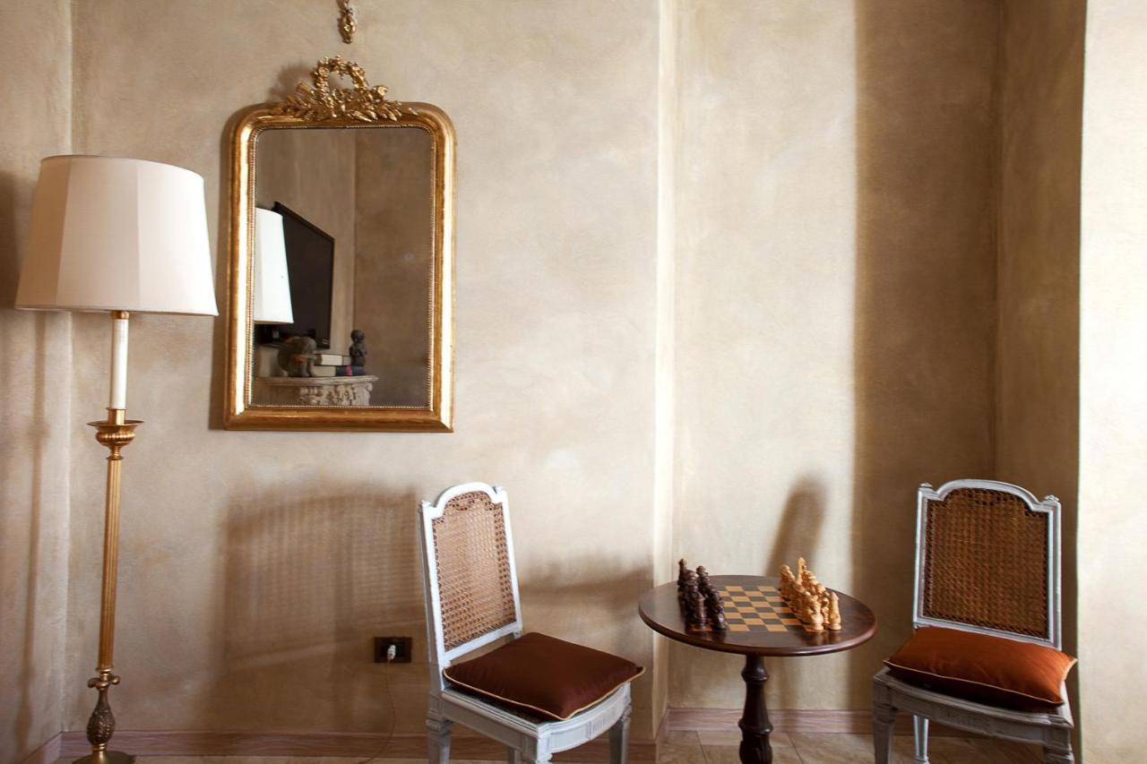Hotel La Petite Maison เวียเรจโจ ภายนอก รูปภาพ